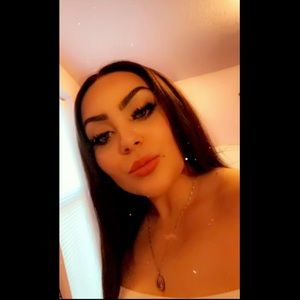 Meet your Posher, Alexandra